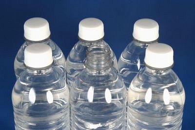 bottiglie acqua per la sopravvivenza